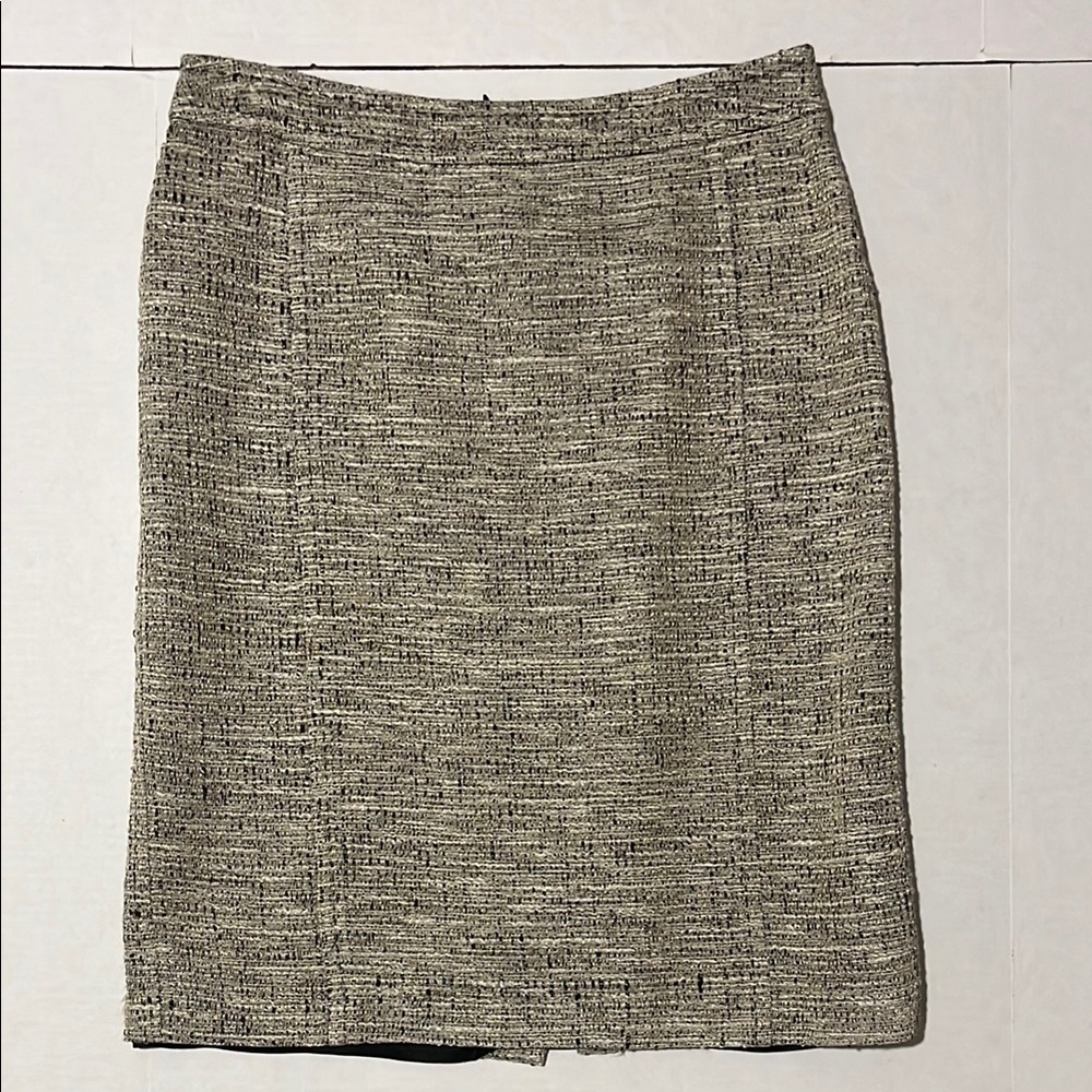 Max Mara Gray Metallic Tweed Pencil Skirt made in Italy